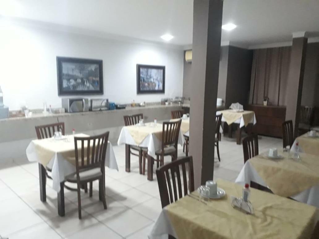 Hotel E Restaurante Canta Galo Jacarezinho Bagian luar foto